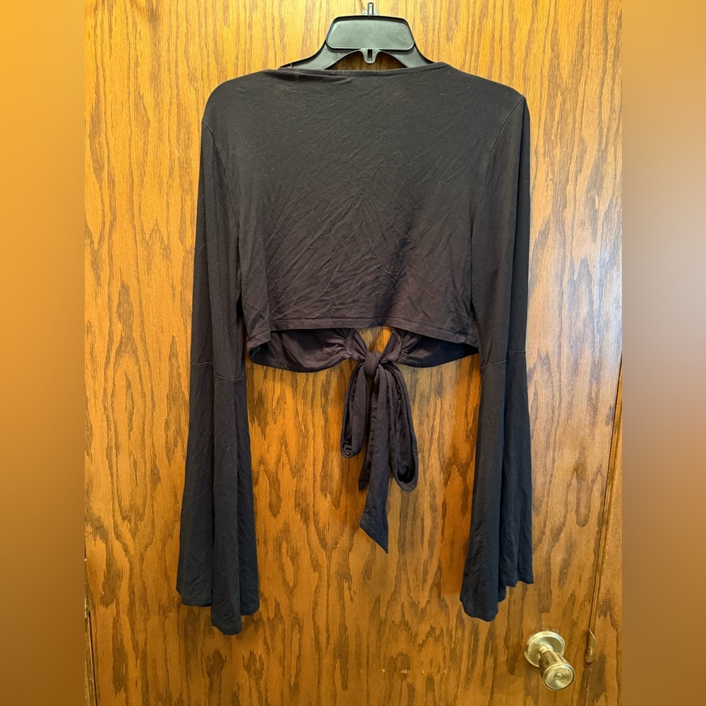 Black Tie-Front Bell Sleeve Kill Star Top - Picture 6 of 6